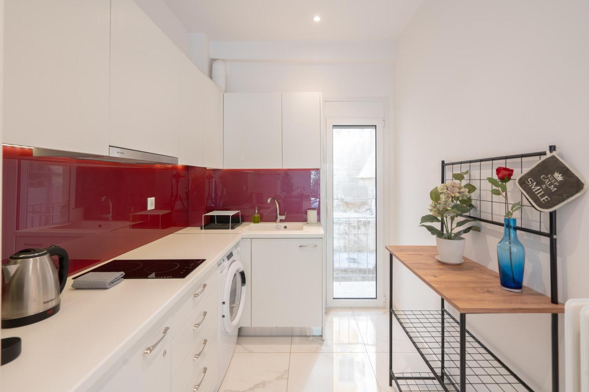 Sophisticated Modern Apt In Athens Center Екстериор снимка